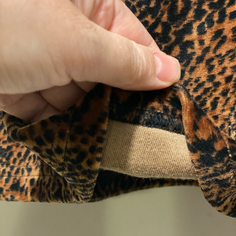 Chic Animal Print A-Line Skirt - Picture 3 of 4